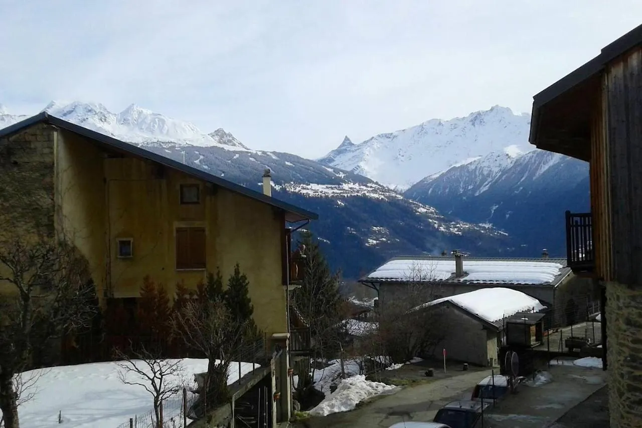 Appartement Spacieux Aux Chapelles Avec Vue Sur Montagne Les Chapelles France