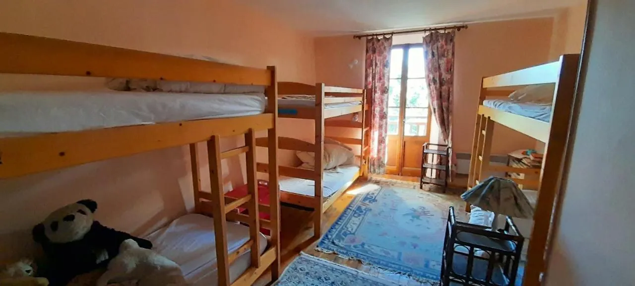 Appartement Spacieux Aux Chapelles Avec Vue Sur Montagne Les Chapelles Apartment