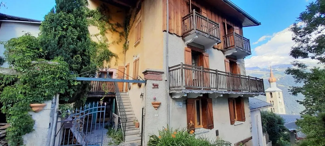 Apartment Appartement Spacieux Aux Chapelles Avec Vue Sur Montagne Les Chapelles France
